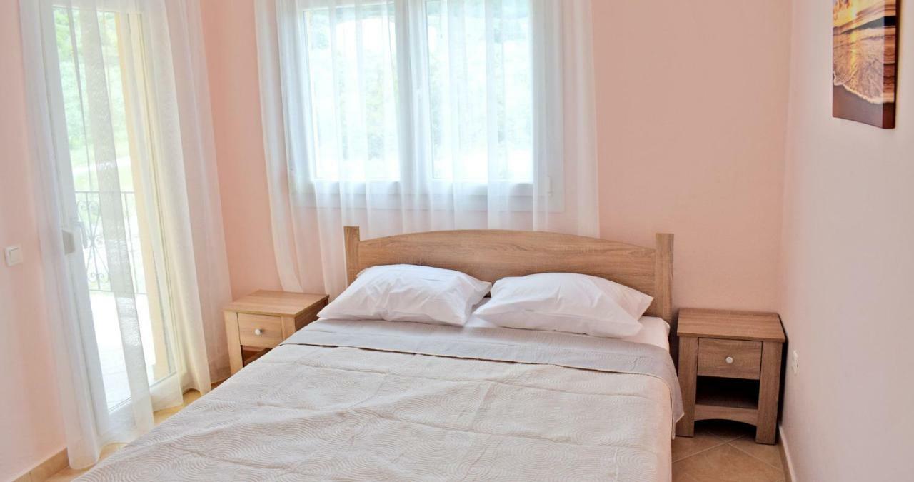Villa Lily Skala Rachoni  Bagian luar foto